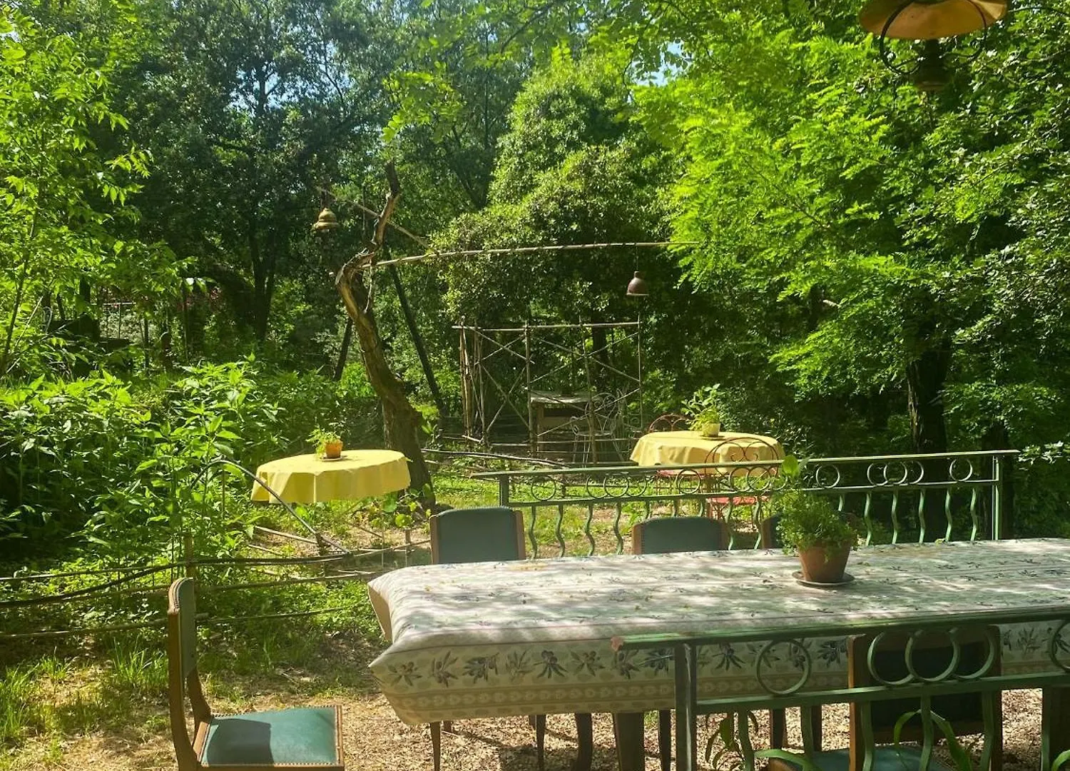 Dortoir Dans La Nature Chambonas Ostello